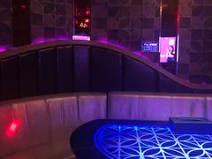 -K+全国连锁KTV(绿地缤纷天地店)