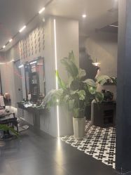 -老肖男士理发店