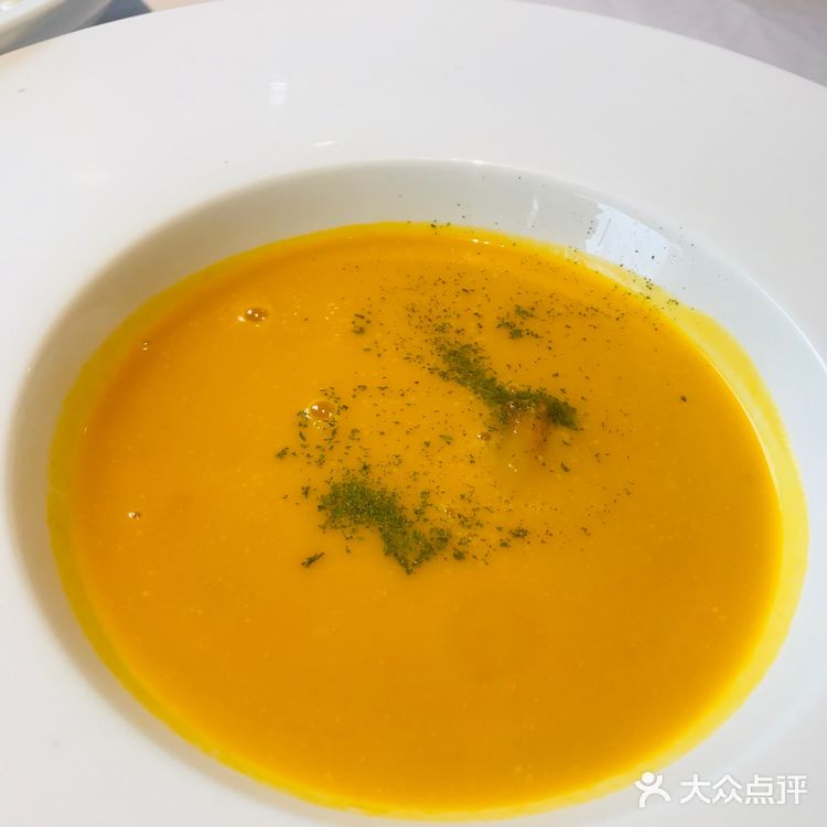 非常棒的一家西餐厅。完全是颜值和美味并存的完美诠释。