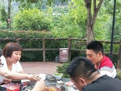 -楠柏弯休闲山庄(梨花溪店)