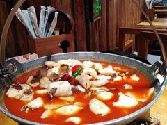 -老滇山寨•云南特色菜•地方菜•民族风情歌舞表演(金碧店)