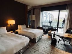 -上海滴水湖皇冠假日酒店