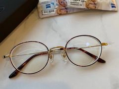 -悦目眼镜(蔡司战略合作门店)