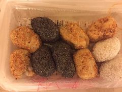 -六合夜市
