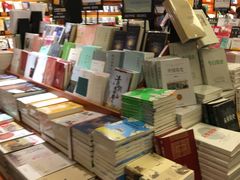 店内环境-西西弗书店&矢量咖啡(静安大悦城店)