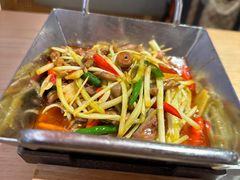 -川堂风·跷脚牛肉·乐山爆炒(宝山日月光店)