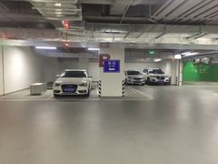 -成都银泰中心-停车场