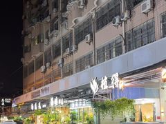 -溪岸路花鸟市场