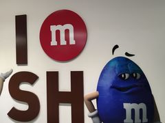 -m豆巧克力世界(上海世茂广场店)