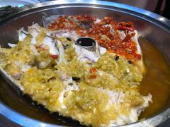 剁椒鱼头-老湘亲·品鉴湘菜(蔡塘爱琴海店)