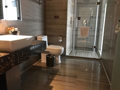 -天豪花香村酒店(贵阳花果园文创园店)
