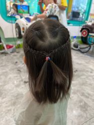 -爆米花儿童美发乐园