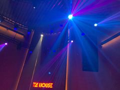 -TZ House音乐现场(来福士中心店)