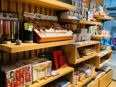 -百新书局(尚悦湾店)