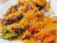 -大富蚝乌东哥饭店·石锅鱼杂·柠檬鸭(革新路店)