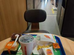 -汉堡王(颐和汇邻湾广场店)