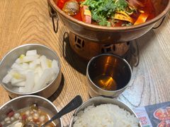 -成都你六姐·牛肉冒菜(上海环宇荟店)