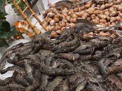 -领鲜活海鲜榴莲自助火锅(东门店)