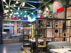 大堂-河坝烧烤串城(金达莱店)