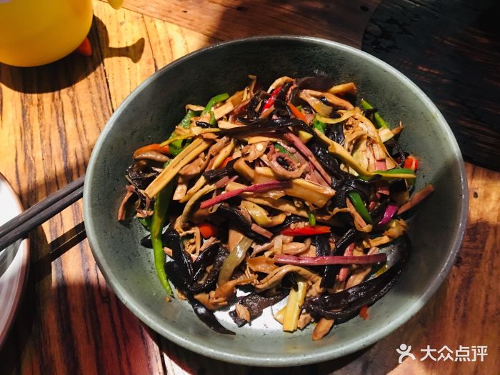 香钿创意楚菜(汉街店)什锦野菜图片