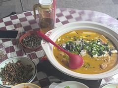 -川流不息·地道川菜·小龙虾(新松江路店)