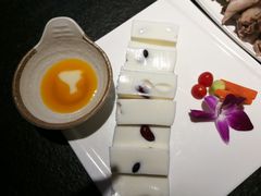 酸奶糕-诺敏塔拉奶茶-布里亚特包子-手把肉(锦都会店)