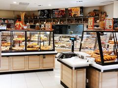 面包甜点陈列柜-Olé精品超市(海上世界店)