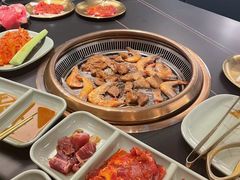 -梨花甄选自助烤肉(小寨原力场店)