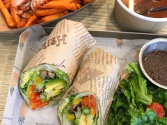 牛油果芦笋卷-就是卷儿Wrap and Roll(宣化路店)