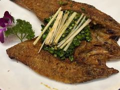 -香巴拉云南餐厅(华莱坞店)