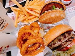 -The Habit Burger Grill 哈比特汉堡(爱琴海店)