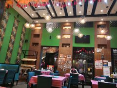 -香巴拉云南餐厅(华莱坞店)