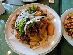 -丝路天山酒店(国际大巴扎店)