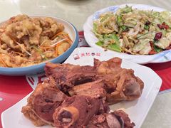 -吴记酱骨炖菜馆(西大直街店)