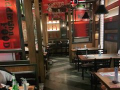 大堂-辣尚瘾·烤鱼·新川菜(交大直营店)