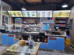 -陇上全荟兰州传统牛肉面(延吉路店)