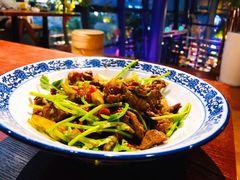 小炒黄牛肉-聚缘·湘味音乐餐厅party(罗湖店)