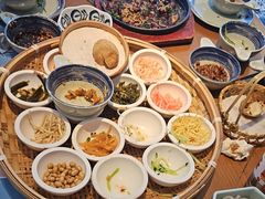 -包整·丝娃娃(一览甲秀楼风景店)