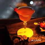 日咖夜酒 在安静私密的高空清吧微醺🍷