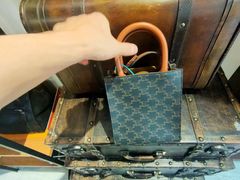 -小飞侠奢侈品回收 寄卖 养护(宝山宝龙广场店)