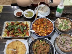 -乐山食古香跷脚牛肉