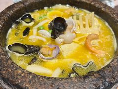 顺德石锅海鲜豆腐煲-维园悦谱·海派家常菜(乌鲁木齐南路店)