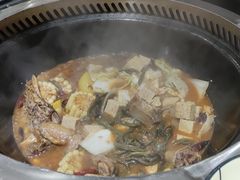 -东北农家院·铁锅炖(莘庄店)
