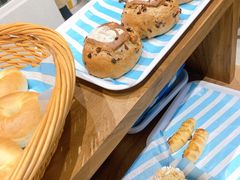 -沁屋面包店(人民东路店)