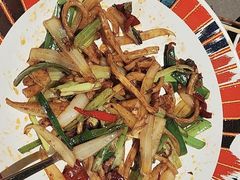 -塔哈尔·新疆大盘鸡(奉贤龙湖店)