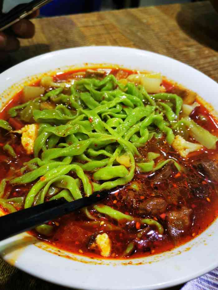 马哲馄饨牛肉面-"今晚就吃碗面,味道不错,肉也挺多的,稍微.
