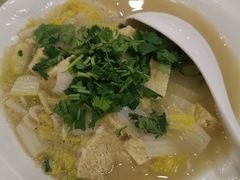 虾皮白菜炖冻豆腐-东四民芳餐厅(世茂工三店)