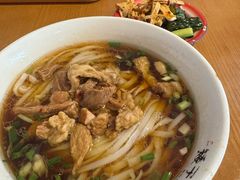 -矮子粉店1985·长沙米粉(湘春路店)