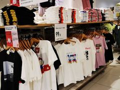 -优衣库(石家庄裕华万达广场店)