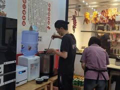 -瑞霖·隆江猪脚饭